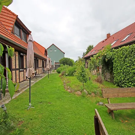 Appartement Fuer Bis Zu 5 Personen Im Lepels Hof * Lutow